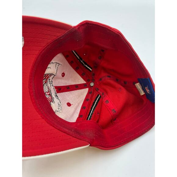 Tampa Bay Buccaneers flex fit NFL Red and Black Hat - Picture 5 of 5